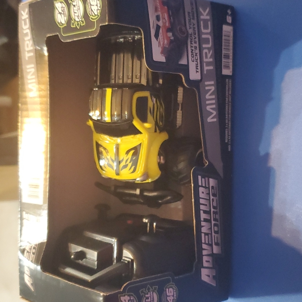 Remote control truck